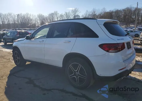 2021 Mercedes-Benz Glc 300 4Matic z USA, uszkodzony, nr VIN W1N0G8EB6MF921798